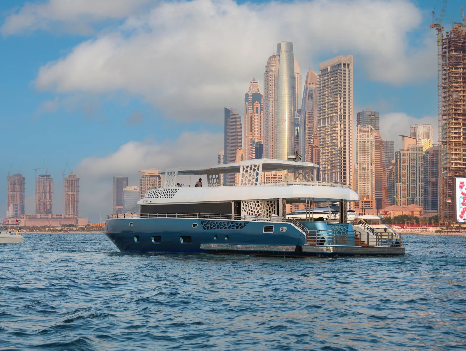 Corporate 105 Ft Yacht — 8