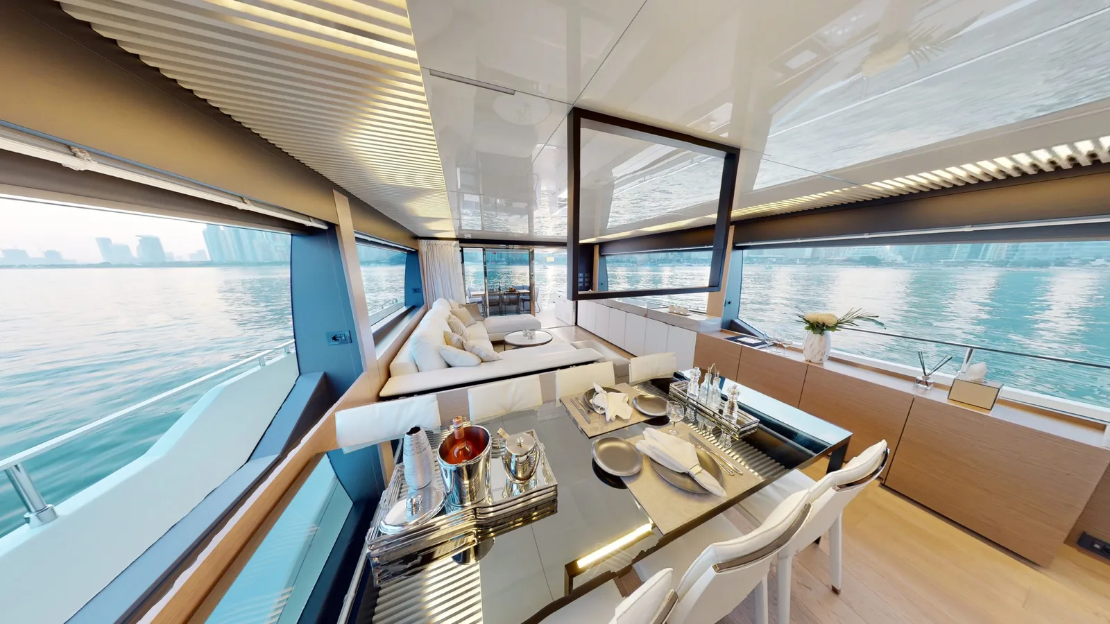 Ferretti 78 Ft Super Yacht — 6