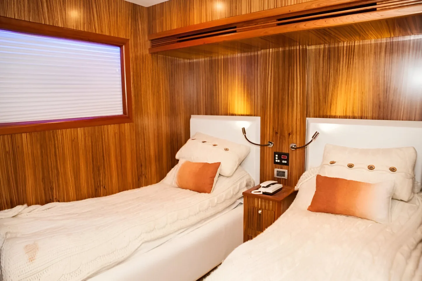 Gulf Craft 90 Ft Yacht — 10