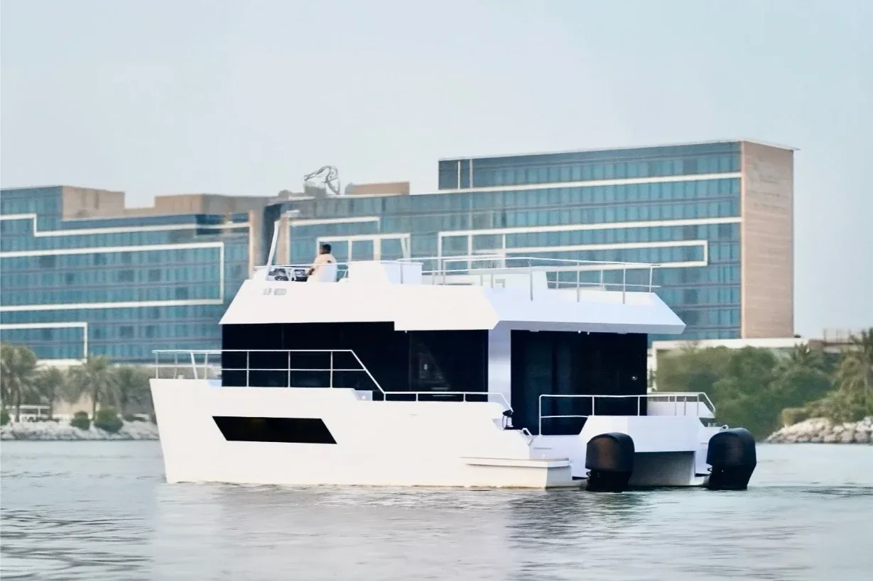 Luxury 55 Ft Houseboat — 6