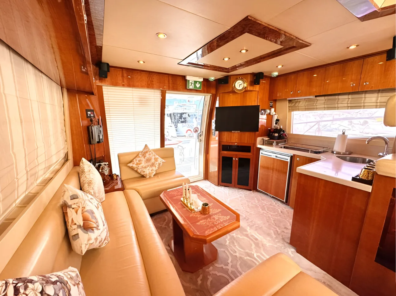 Majesty 48 Ft Yacht — 5