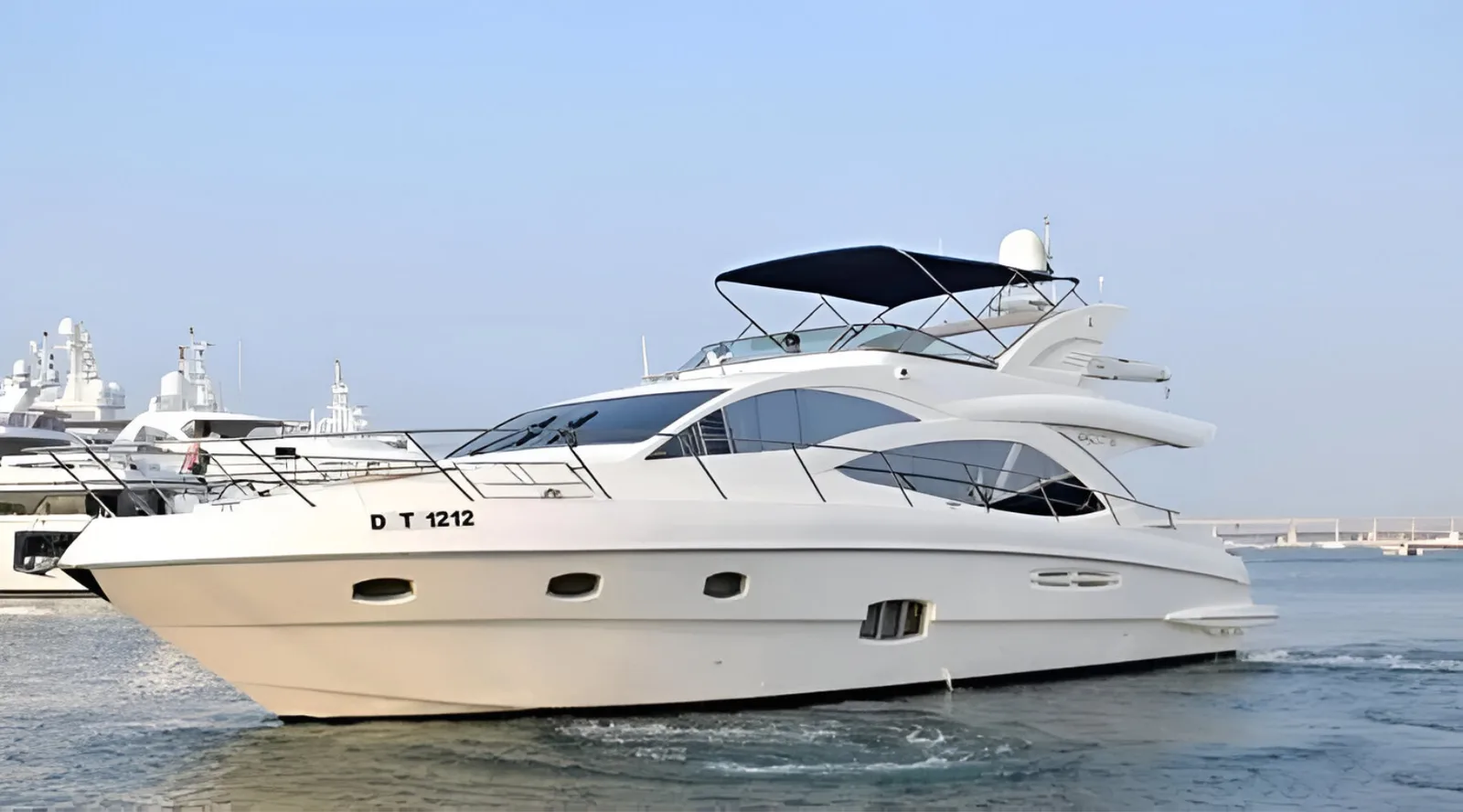 Majesty 66 Ft Yacht — 5
