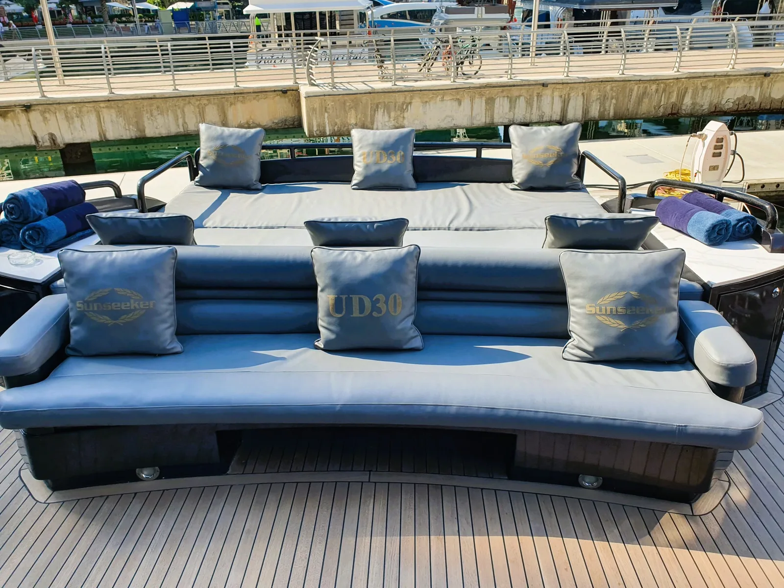 Sunseeker 95 Ft Super Yacht — 4